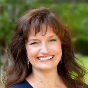 Meet your Posher, Monique